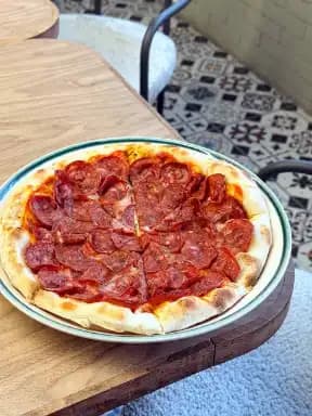 پیتزا پپرونیpic